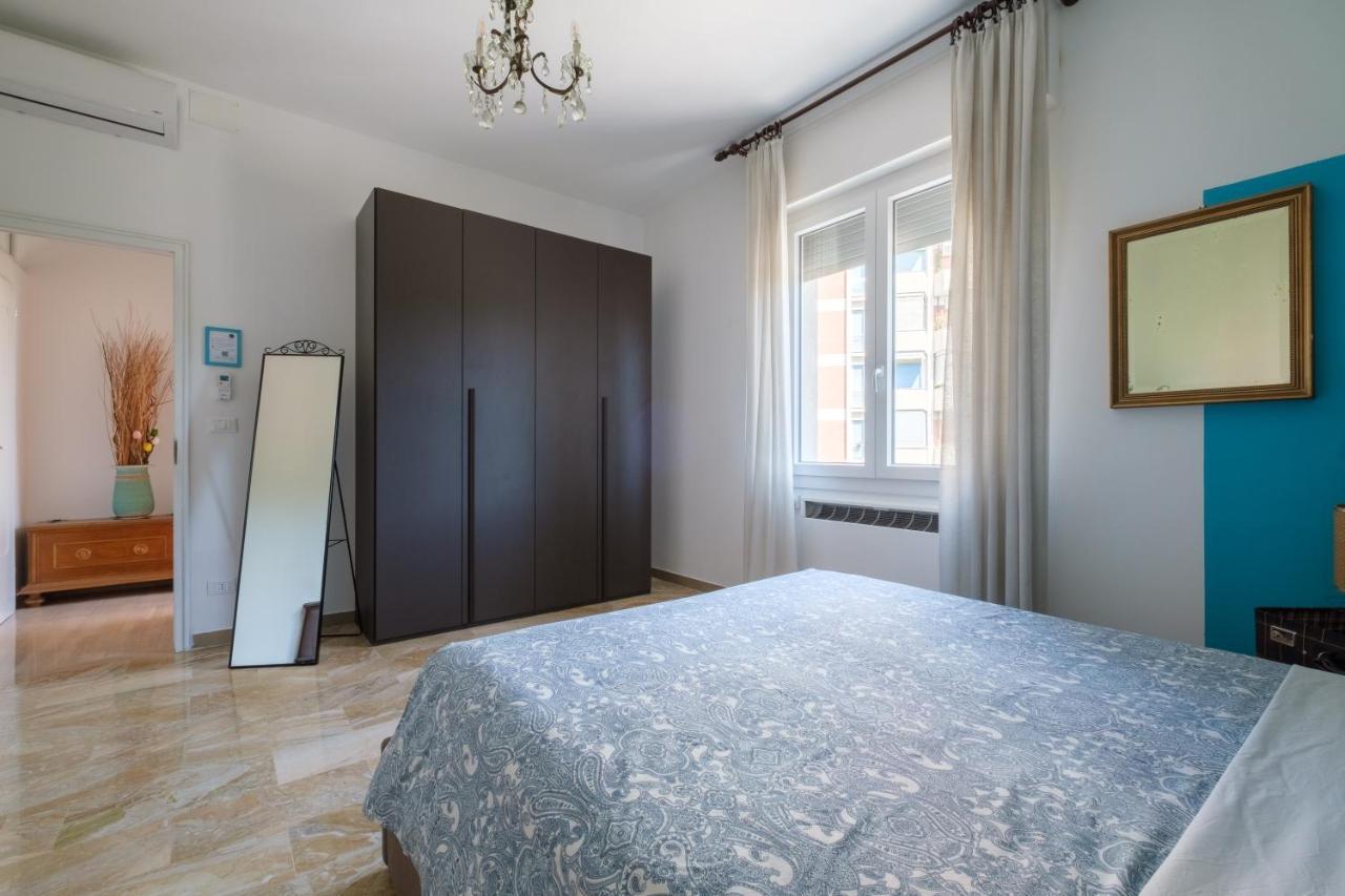 Fabula Rooms 3 Suites With Private Bathroom 博洛尼亚 外观 照片